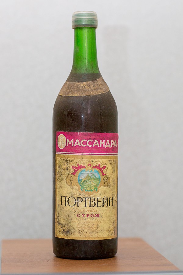 Портвейн Белый Сурож 80-е.jpg