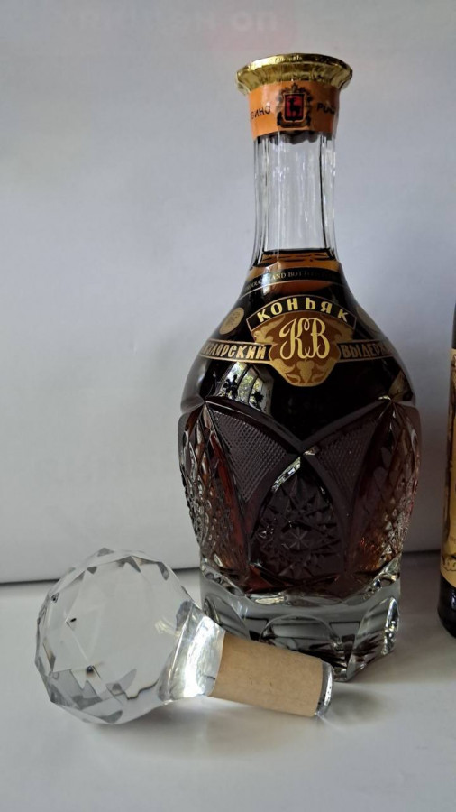КВ-Кизлярский выдержанный, хрусталь.