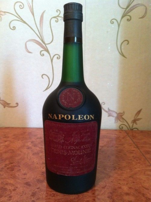 GRAND COGNAC EXTRA DENIS-MOUNIE NAPOLEON.jpg